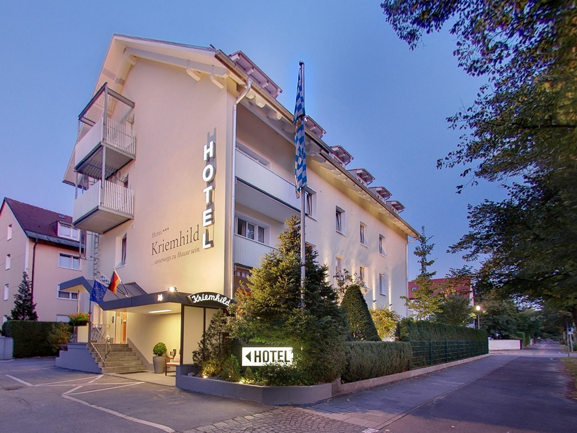 Hotel Kriemhild Am Hirschgarten Munich Exterior photo